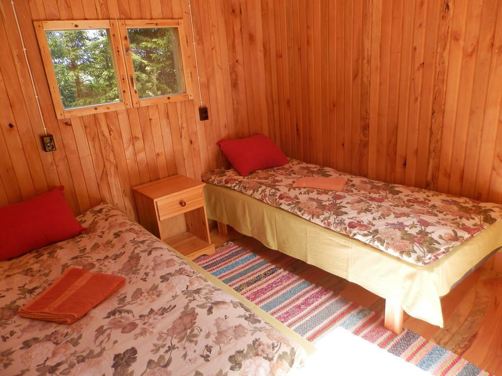 Ala-Laugu Holiday Home Leisi Kültér fotó